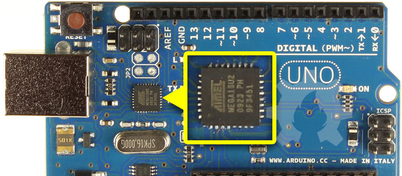 Arduino Uno dengan Chip Atmega16U2