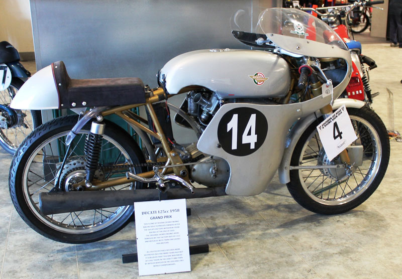 Gambar 3. Ducati 125 Desmo 1958